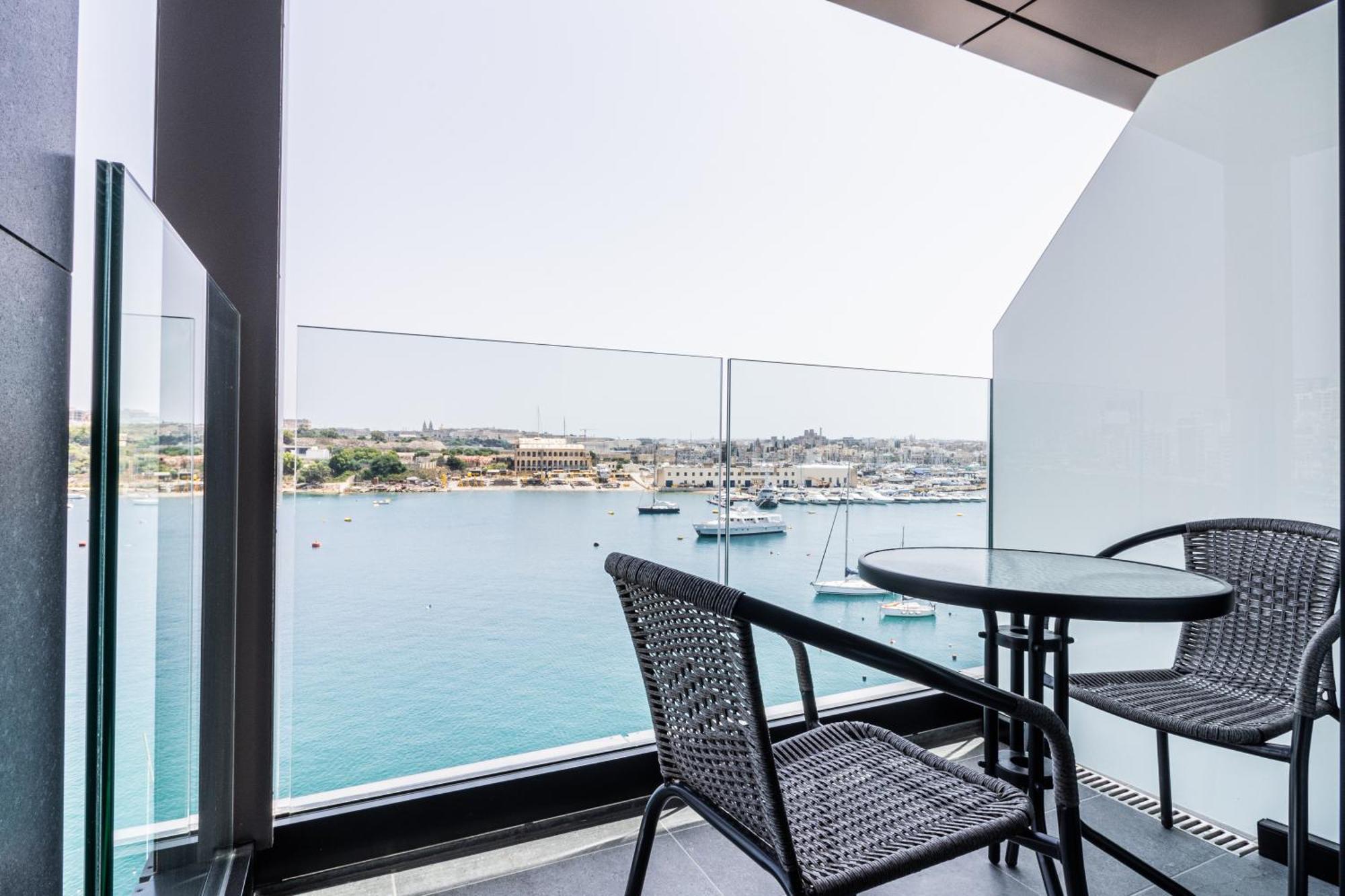 The Londoner Hotel Sliema Exteriér fotografie