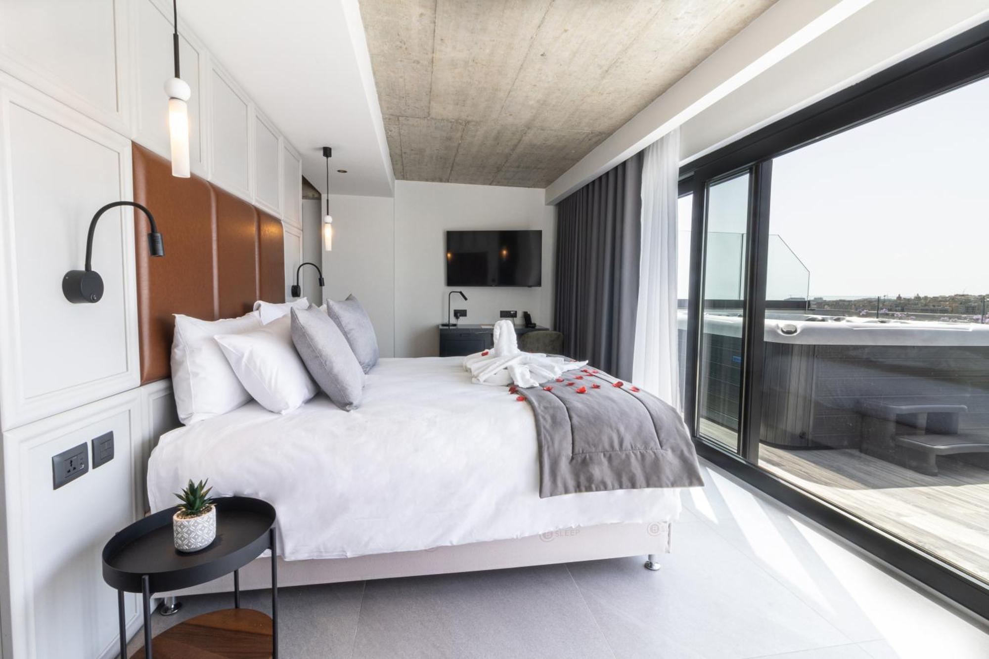 The Londoner Hotel Sliema Exteriér fotografie